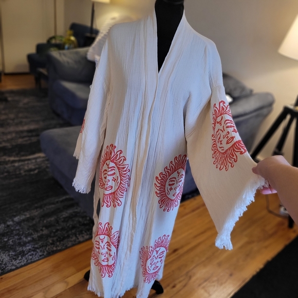 Sun Motif Cream and Orange Kimono Robe Size M/L - Picture 8 of 13